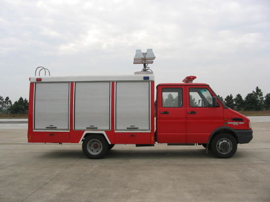 IVECO 130HP Mini Rescue Trucks , 4x2 Fire Truck Vehicles For Fire Fighting