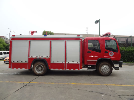 ISUZU Rapid Response Gas RC Fire Truck Red Color For Emergency Rescue