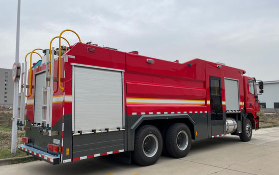 6x4 10 Wheeled Large Fire Engine Vehicle 290hp 10 Ton With Double Cabin