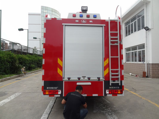 HOWO 375KW Heavy Duty Fire Truck 10 Wheeled 15000L Capacity