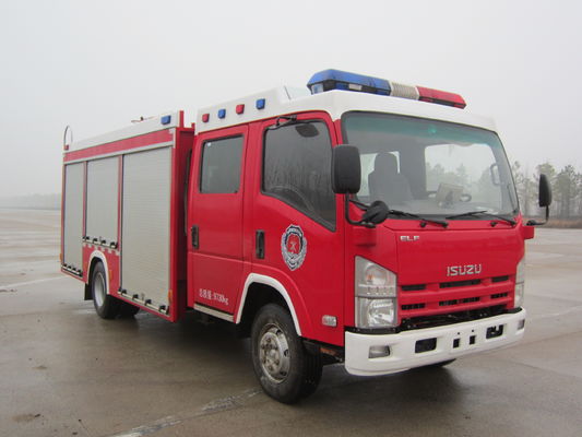 CHINA Ekonomis 190 HP ISUZU 4X2 4000 Liter Truk Pemadam Kebakaran Busa