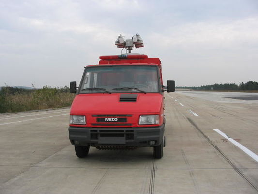 IVECO 95KW Mini Truck Fire Truck 4x2 Warna Merah Untuk Pemadam Kebakaran