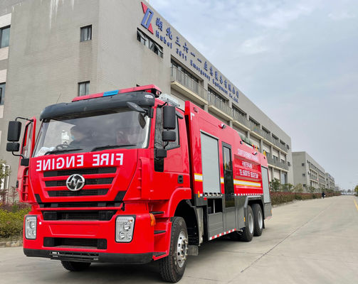 Truk Pemadam Kebakaran Tugas Berat IVECO Profesional 6x4 Untuk Penyemprotan Jalan Multifungsi