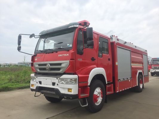 HOWO 196kw Mesin Pemadam Kebakaran Tipe 4x2 Kapasitas Busa 6 Ton Dengan Kabin Ganda